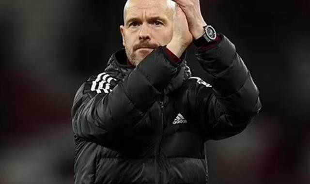 乐鱼体育官方网站-滕哈赫：曼联发挥并不理想 范德贝克伤势似乎不妙