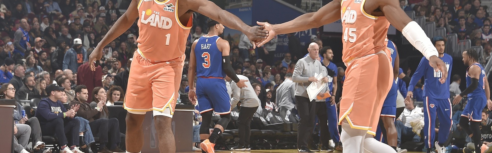 截止日的交易现在进展如何？得到哈登&amp;库明加&amp;肯纳德都赚麻了？