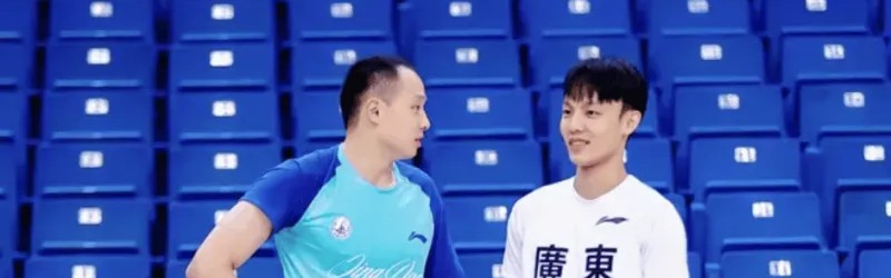 上半场徐杰4中2得到5分3助攻，胡明轩罚球2中2得到2分2助攻