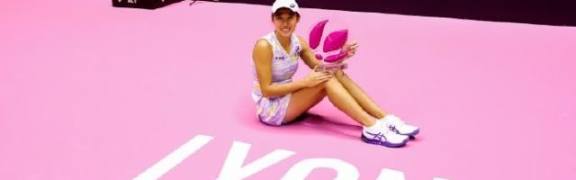 乐鱼体育官网-张帅时隔近五年夺生涯第三冠 世界排名重返前五十