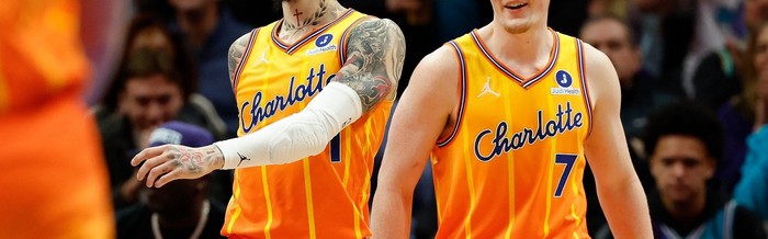 乐鱼体育官方网站-15胜3负，5连胜越来越强，多位新星大崛起，又一超级黑马令人敬佩|独行侠|黄蜂|NBA常规赛|达拉斯独行侠队|布兰登-奈特_新浪体育_新浪新闻